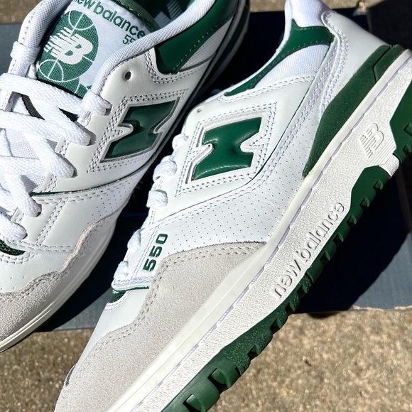 NEW IN BOX New Balance 500 ‘White Green’ - Picture 3 of 4